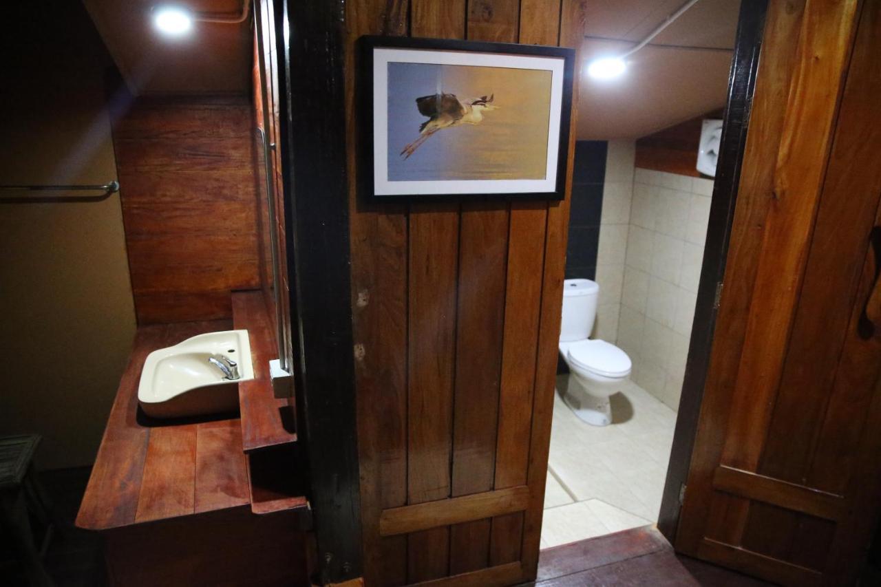 Wetlandcamp บ้านชายเล Phatthalung Esterno foto