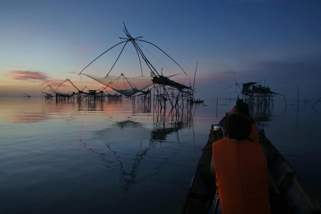Wetlandcamp บ้านชายเล Phatthalung Esterno foto
